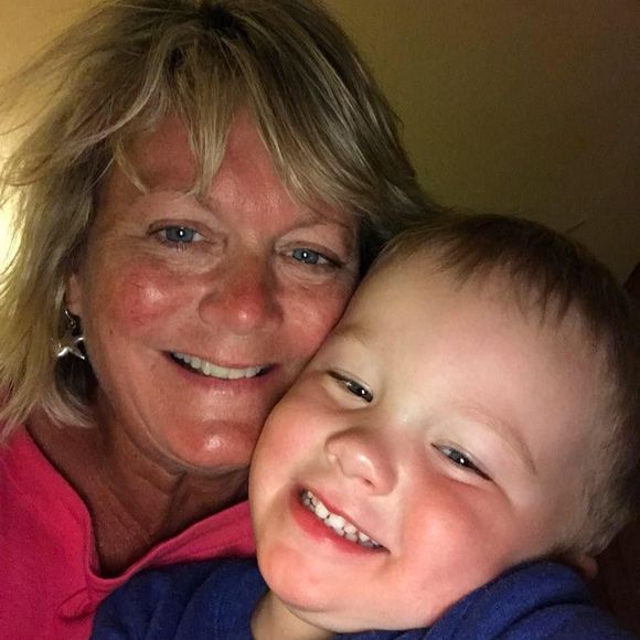 Meet your Posher, Sharon - Picture 1 of 1